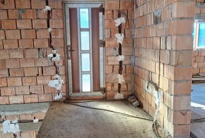Casă individuală cu 6 camere cu Garaj în Beclean - 1