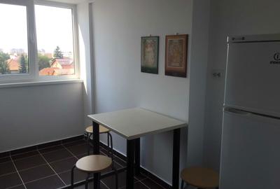 Garsonieră decomandată în Gării - 2