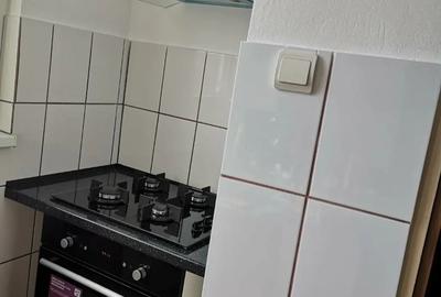 Inchiriez apartament 2 camere - 4