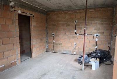Casă cu 4 camere cu Teren 480 Mp în Central - 12