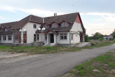 Casă cu 4 camere în Băcia - 3