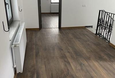 Casă cu 4 camere în Gălbinași - 2