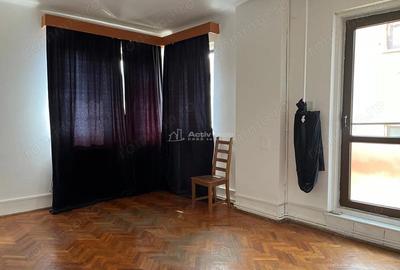 Casă cu 5 camere cu Teren 300 Mp în Ultracentral - 2