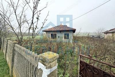 Teren de 1329 mp, în Mischii