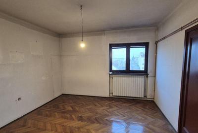 Apartament cu 3 camere semidecomandat în Calea Victoriei - 12