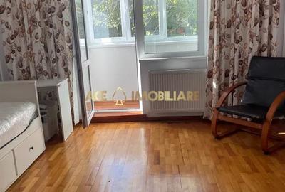 Apartament cu 2 camere decomandat, mobilat în Decebal