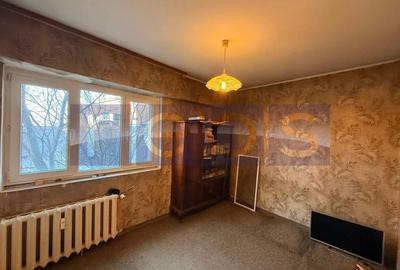 Apartament cu 3 camere decomandat în 1 Mai