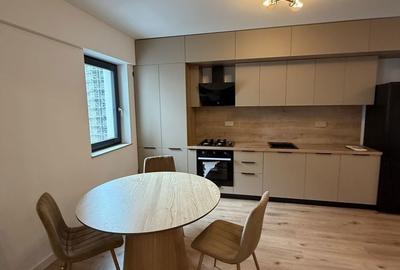 Apartament cu 2 camere decomandat în Central - 2