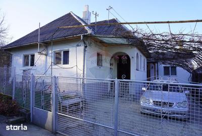 Casă cu 5 camere cu Teren 752 Mp în Central - 10