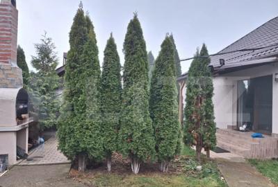 Casă cu 4 camere cu Teren 510 Mp în Hălchiu - 1