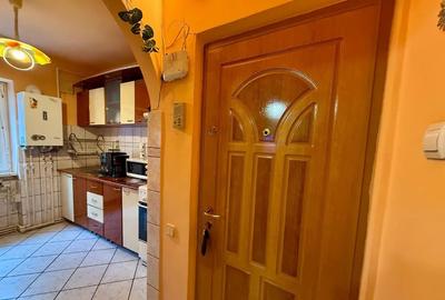 Apartament cu 2 camere semidecomandat în Zamfirescu
