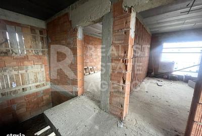 Casă cu 4 camere în Bârlești - 4