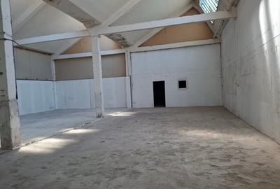 Spațiu industrial, în Titan