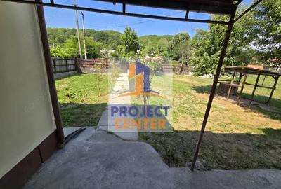 Casa si teren 2561 mp, Babana, stradal, renovata - 2