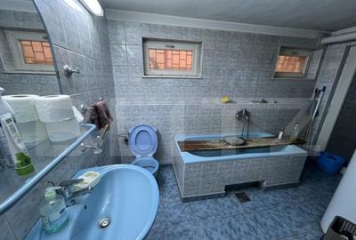 Casa de vanzare, pretabil pentru pensiune/azil, 7 camere, 42 - 31