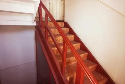 Vand apartament la casa in zona centrala Resita - 5