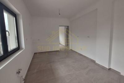 Casă individuală cu 5 camere cu Canalizare în Central - 21