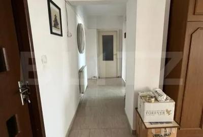 Apartament cu 4 camere semidecomandat în Câmpia Turzii