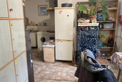 Casă cu 9 camere cu Canalizare în Central - 5