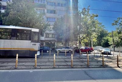 Parter apartament bulevard ptr clinica sau notariat vad comercial 20 loc parcare gratuit Eroii revol Parter apartament bulevard ptr clinica sau notariat vad comercial 20 loc parcare gratuit Eroii revol - 5