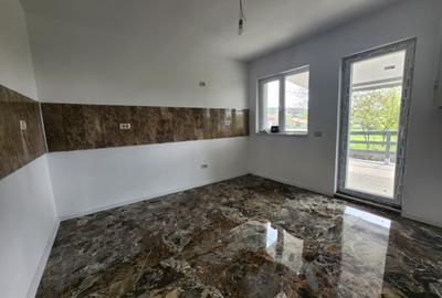Casă individuală cu 4 camere cu Canalizare în Tomești - 16