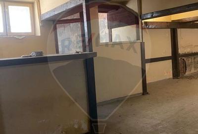 Spatiu comercial de 110mp de inchiriat in zona Valea Rosie - 4