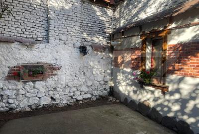 Casa cu doua corpuri, Zarnesti, pretabil pensiune sau casa de familie - 14