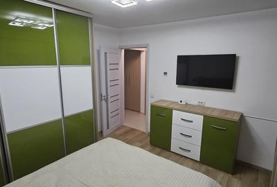 Apartament cu 3 camere, mobilat în Tomis III - 22