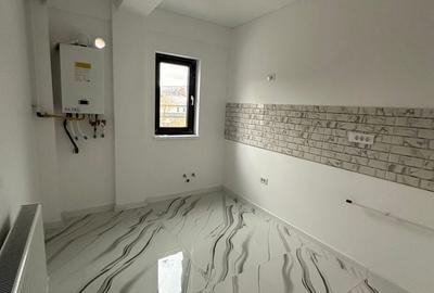 Garsonieră decomandată în Bucium - 4