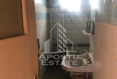 Apartament cu 3 camere, semidecomandat, centrala proprie,... - 2