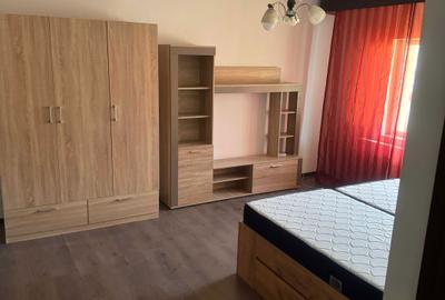 Garsonieră semidecomandată în 1 Decembrie - 1