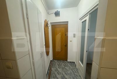 Apartament 2 camere, 55 mp, zona Central - 1