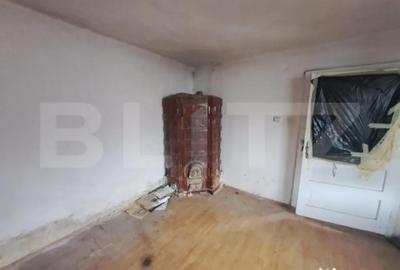 Casă cu 2 camere cu Teren 1400 Mp în Central - 3