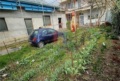 Casă cu 4 camere în Nicolae Bălcescu - 18
