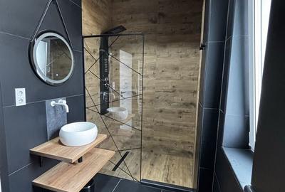 Apartament cu 3 camere decomandat în Central - 4