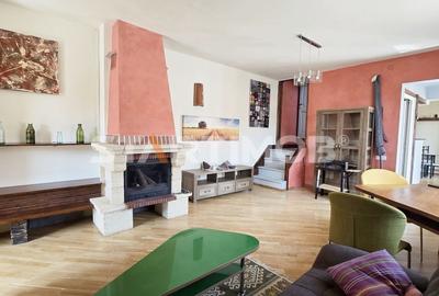 Casă individuală cu 4 camere cu Canalizare în Central - 1