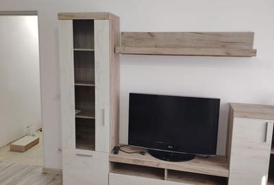 Apartament cu 3 camere în George Enescu