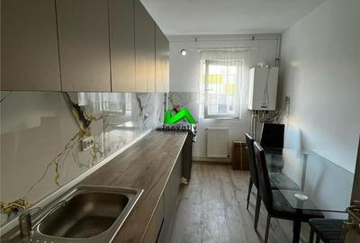 Apartament cu 4 camere decomandat în Vasile Aaron - 1