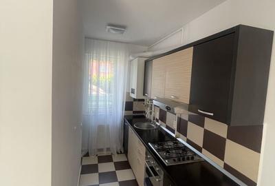 Casă cu 4 camere cu Teren 100 Mp în Central - 5