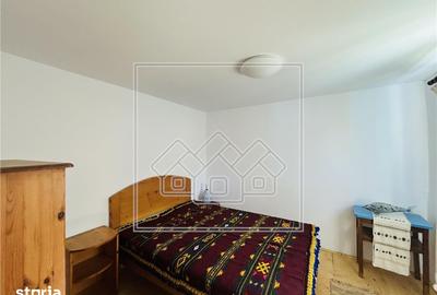 Casă cu 4 camere cu Teren 626 Mp în Central
