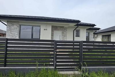 Casă cu 4 camere în Tamași - 4