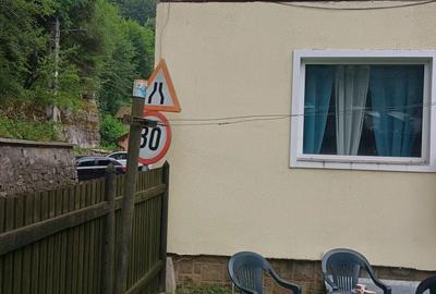 Apartament cu 3 camere decomandat în Central - 3