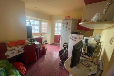 Apartament cu 3 camere decomandat, mobilat în Tomis I - 2