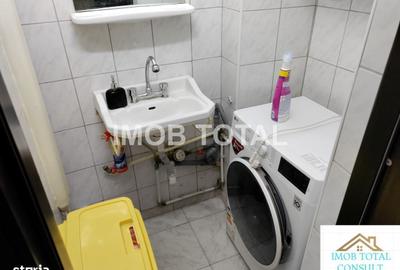 Apartament cu 3 camere decomandat în Prundu - 4