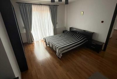 Casă cu 4 camere în Central - 1