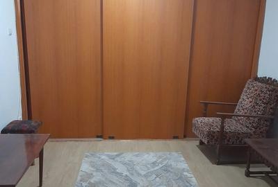 Apartament semidecomandat în Pantelimon