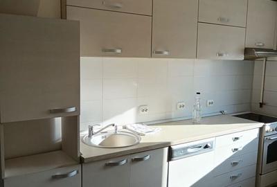 Apartament cu 3 camere în Central - 12