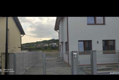 Casă cu 3 camere cu Teren 110 Mp în Cetate - 1