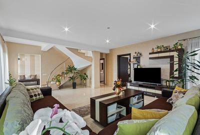 Casă individuală cu 5 camere cu Canalizare în Tomis Plus - 1