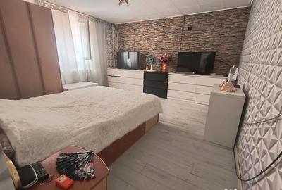 Casă cu 7 camere cu Teren 432 Mp în Fizicienilor - 2